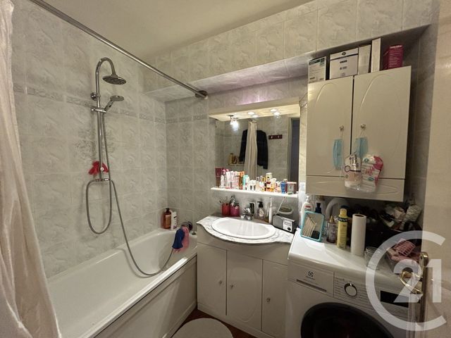 Appartement F3 à vendre - 3 pièces - 64.15 m2 - VILLENEUVE LA GARENNE - 92 - ILE-DE-FRANCE - Century 21 Halesia Immobilier