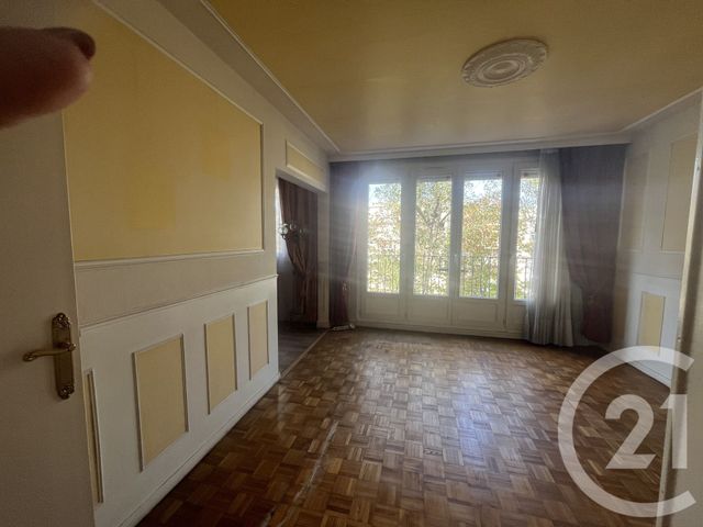 Appartement F4 à vendre - 4 pièces - 65.7 m2 - GENNEVILLIERS - 92 - ILE-DE-FRANCE - Century 21 Halesia Immobilier