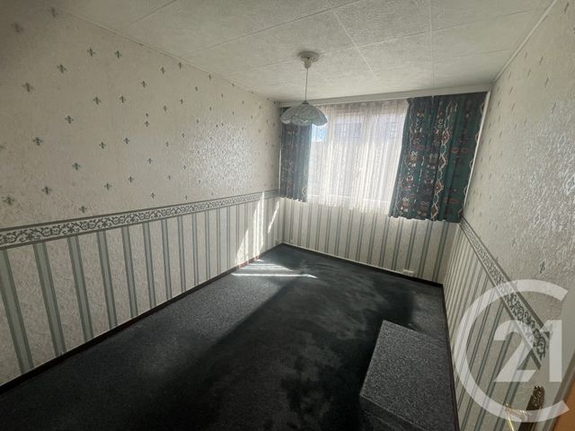 Appartement F4 à vendre - 4 pièces - 65.7 m2 - GENNEVILLIERS - 92 - ILE-DE-FRANCE - Century 21 Halesia Immobilier