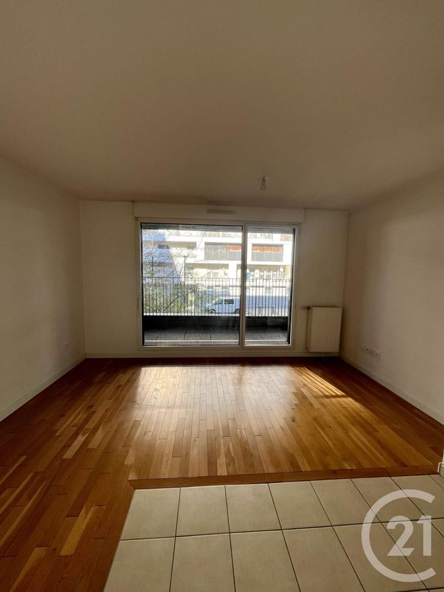 Appartement F2 à louer - 2 pièces - 38.7 m2 - GENNEVILLIERS - 92 - ILE-DE-FRANCE - Century 21 Halesia Immobilier
