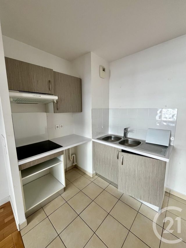 Appartement F2 à louer - 2 pièces - 38.7 m2 - GENNEVILLIERS - 92 - ILE-DE-FRANCE - Century 21 Halesia Immobilier