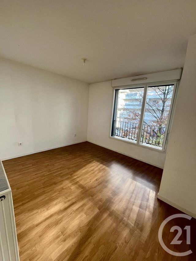 Appartement F2 à louer - 2 pièces - 38.7 m2 - GENNEVILLIERS - 92 - ILE-DE-FRANCE - Century 21 Halesia Immobilier