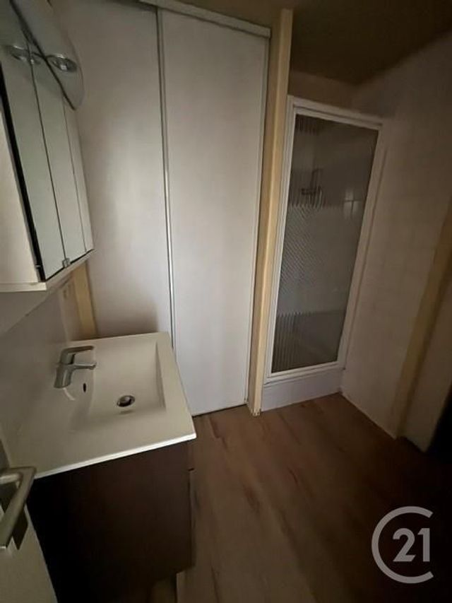 Appartement Studio à louer - 1 pièce - 21.47 m2 - GENNEVILLIERS - 92 - ILE-DE-FRANCE - Century 21 Halesia Immobilier
