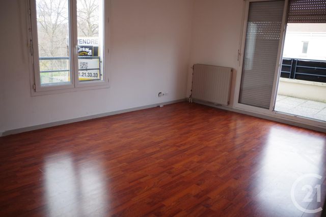 Appartement F2 à louer - 2 pièces - 41.2 m2 - GENNEVILLIERS - 92 - ILE-DE-FRANCE - Century 21 Halesia Immobilier