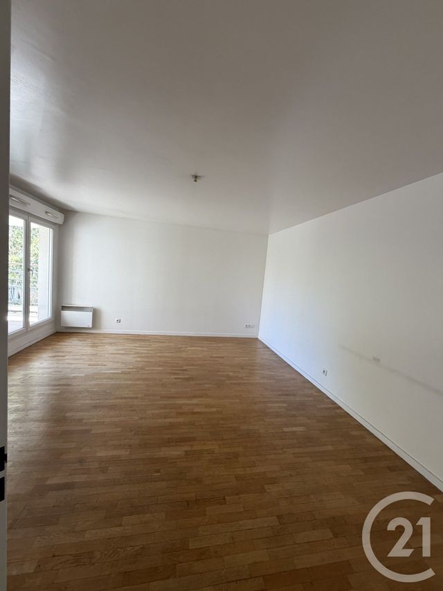Appartement F2 à louer - 2 pièces - 41.74 m2 - GENNEVILLIERS - 92 - ILE-DE-FRANCE - Century 21 Halesia Immobilier