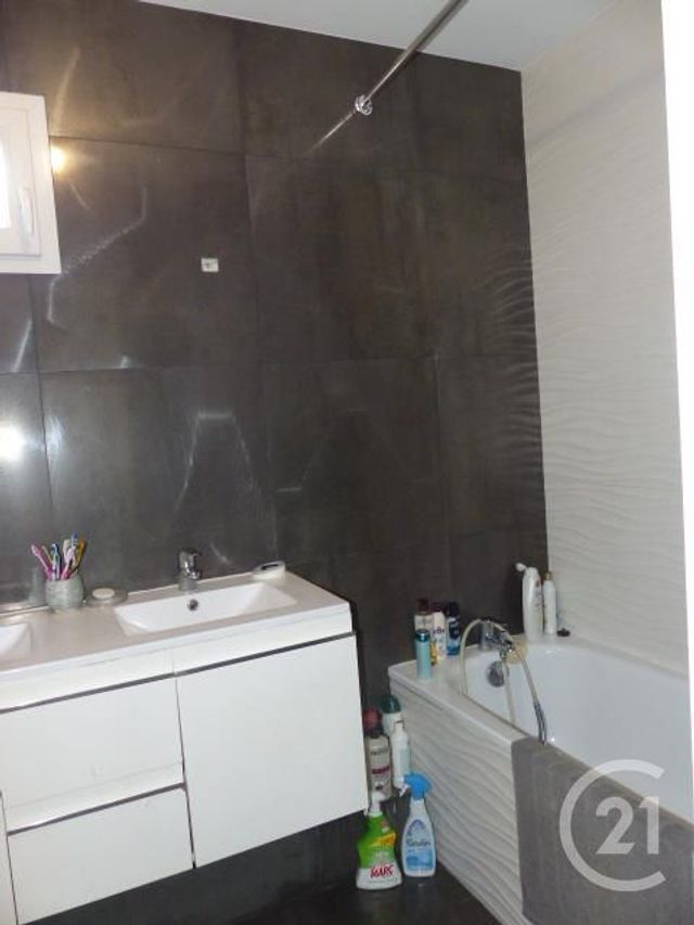 Afficher la photo en grand maison à vendre - 5 pièces - 96.0 m2 - GENNEVILLIERS - 92 - ILE-DE-FRANCE - Century 21 Halesia Immobilier