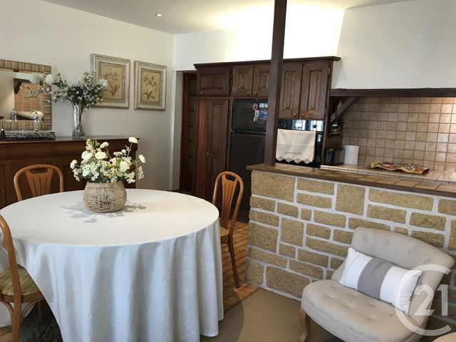 Appartement F3 à vendre - 3 pièces - 58.0 m2 - GENNEVILLIERS - 92 - ILE-DE-FRANCE - Century 21 Halesia Immobilier Appartement F3 à vendre - 3 pièces - 58.0 m2 - GENNEVILLIERS - 92 - ILE-DE-FRANCE - Century 21 Halesia Immobilier