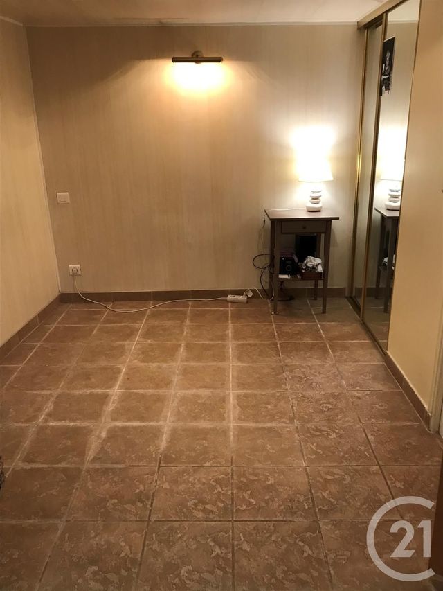 Appartement F3 à vendre - 3 pièces - 58.0 m2 - GENNEVILLIERS - 92 - ILE-DE-FRANCE - Century 21 Halesia Immobilier Appartement F3 à vendre - 3 pièces - 58.0 m2 - GENNEVILLIERS - 92 - ILE-DE-FRANCE - Century 21 Halesia Immobilier