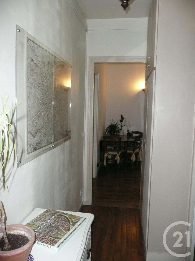 Afficher la photo en grand Appartement F2 à louer - 2 pièces - 35.89 m2 - PARIS - 75018 - ILE-DE-FRANCE - Century 21 Halesia Immobilier