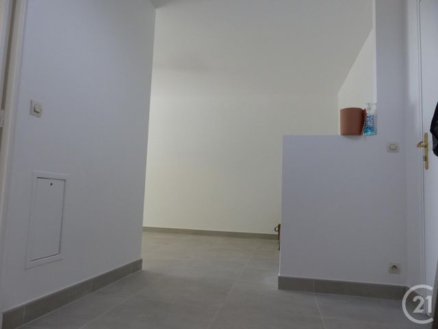 Appartement F2 à louer - 2 pièces - 41.07 m2 - GENNEVILLIERS - 92 - ILE-DE-FRANCE - Century 21 Halesia Immobilier Appartement F2 à louer - 2 pièces - 41.07 m2 - GENNEVILLIERS - 92 - ILE-DE-FRANCE - Century 21 Halesia Immobilier