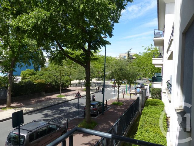 Appartement F2 à louer - 2 pièces - 41.07 m2 - GENNEVILLIERS - 92 - ILE-DE-FRANCE - Century 21 Halesia Immobilier Appartement F2 à louer - 2 pièces - 41.07 m2 - GENNEVILLIERS - 92 - ILE-DE-FRANCE - Century 21 Halesia Immobilier