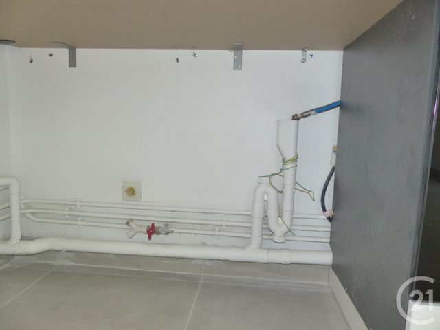 Appartement F2 à louer - 2 pièces - 41.07 m2 - GENNEVILLIERS - 92 - ILE-DE-FRANCE - Century 21 Halesia Immobilier Appartement F2 à louer - 2 pièces - 41.07 m2 - GENNEVILLIERS - 92 - ILE-DE-FRANCE - Century 21 Halesia Immobilier