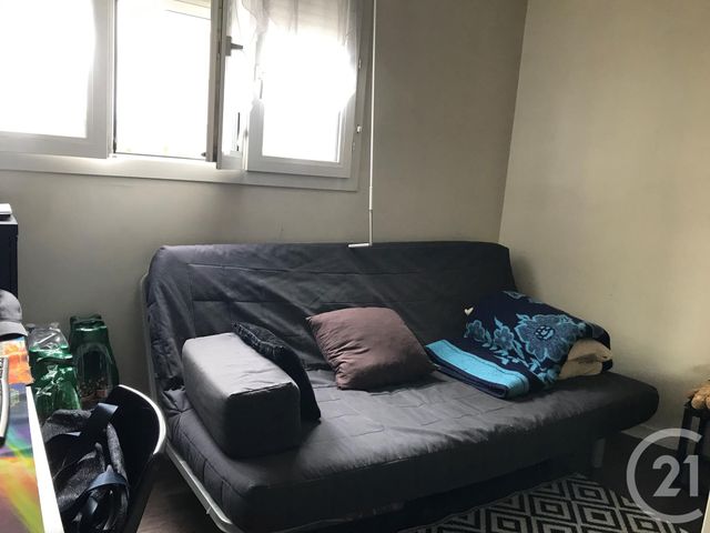 Afficher la photo en grand Appartement F4 à vendre - 4 pièces - 65.0 m2 - GENNEVILLIERS - 92 - ILE-DE-FRANCE - Century 21 Halesia Immobilier