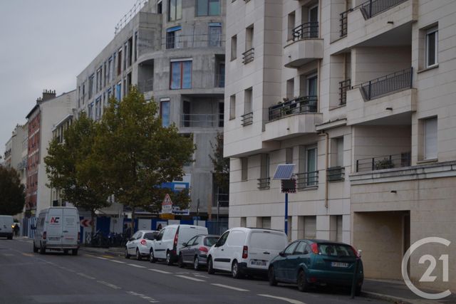 Appartement F3 à louer - 3 pièces - 68.0 m2 - ASNIERES SUR SEINE - 92 - ILE-DE-FRANCE - Century 21 Halesia Immobilier Appartement F3 à louer - 3 pièces - 68.0 m2 - ASNIERES SUR SEINE - 92 - ILE-DE-FRANCE - Century 21 Halesia Immobilier