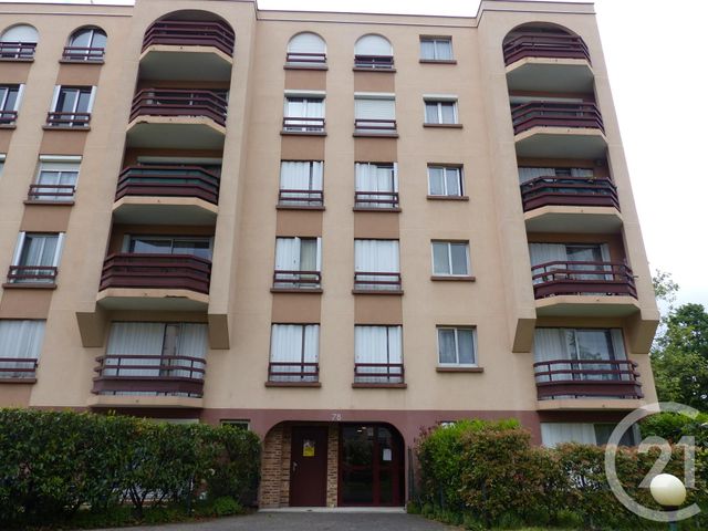 Appartement F3 à louer - 3 pièces - 62.43 m2 - GENNEVILLIERS - 92 - ILE-DE-FRANCE - Century 21 Halesia Immobilier Appartement F3 à louer - 3 pièces - 62.43 m2 - GENNEVILLIERS - 92 - ILE-DE-FRANCE - Century 21 Halesia Immobilier