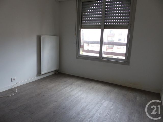 Appartement F3 à louer - 3 pièces - 62.43 m2 - GENNEVILLIERS - 92 - ILE-DE-FRANCE - Century 21 Halesia Immobilier Appartement F3 à louer - 3 pièces - 62.43 m2 - GENNEVILLIERS - 92 - ILE-DE-FRANCE - Century 21 Halesia Immobilier