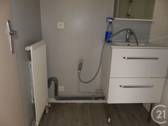Appartement F3 à louer - 3 pièces - 62.43 m2 - GENNEVILLIERS - 92 - ILE-DE-FRANCE - Century 21 Halesia Immobilier Appartement F3 à louer - 3 pièces - 62.43 m2 - GENNEVILLIERS - 92 - ILE-DE-FRANCE - Century 21 Halesia Immobilier