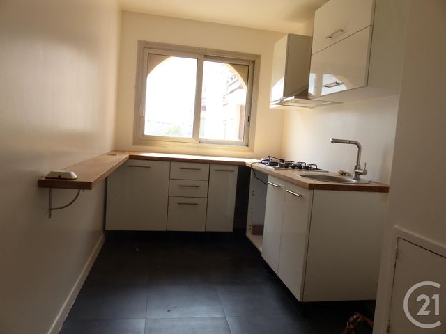 Appartement F3 à louer - 3 pièces - 62.43 m2 - GENNEVILLIERS - 92 - ILE-DE-FRANCE - Century 21 Halesia Immobilier Appartement F3 à louer - 3 pièces - 62.43 m2 - GENNEVILLIERS - 92 - ILE-DE-FRANCE - Century 21 Halesia Immobilier