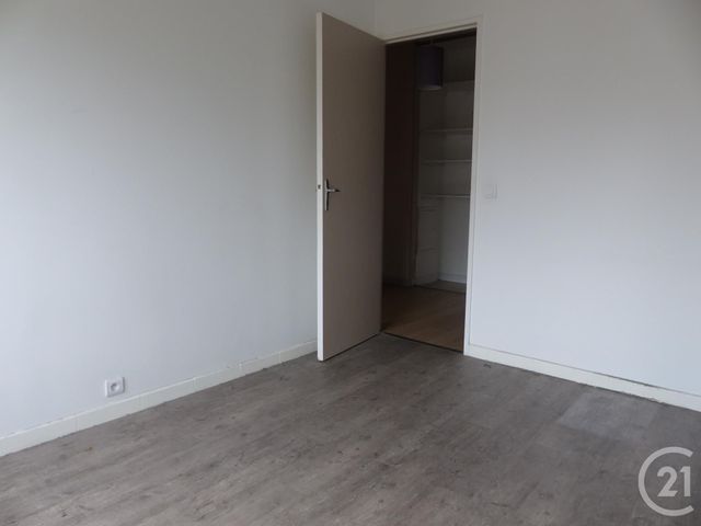 Appartement F3 à louer - 3 pièces - 62.43 m2 - GENNEVILLIERS - 92 - ILE-DE-FRANCE - Century 21 Halesia Immobilier Appartement F3 à louer - 3 pièces - 62.43 m2 - GENNEVILLIERS - 92 - ILE-DE-FRANCE - Century 21 Halesia Immobilier