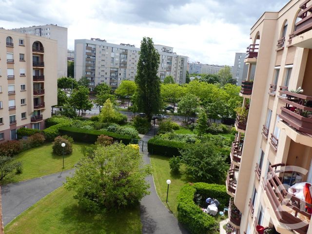 Appartement F3 à louer - 3 pièces - 62.43 m2 - GENNEVILLIERS - 92 - ILE-DE-FRANCE - Century 21 Halesia Immobilier Appartement F3 à louer - 3 pièces - 62.43 m2 - GENNEVILLIERS - 92 - ILE-DE-FRANCE - Century 21 Halesia Immobilier