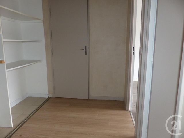 Appartement F3 à louer - 3 pièces - 62.43 m2 - GENNEVILLIERS - 92 - ILE-DE-FRANCE - Century 21 Halesia Immobilier Appartement F3 à louer - 3 pièces - 62.43 m2 - GENNEVILLIERS - 92 - ILE-DE-FRANCE - Century 21 Halesia Immobilier