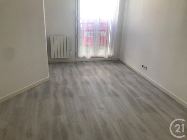 Afficher la photo en grand Appartement F3 à vendre - 3 pièces - 57.0 m2 - VILLENEUVE LA GARENNE - 92 - ILE-DE-FRANCE - Century 21 Halesia Immobilier