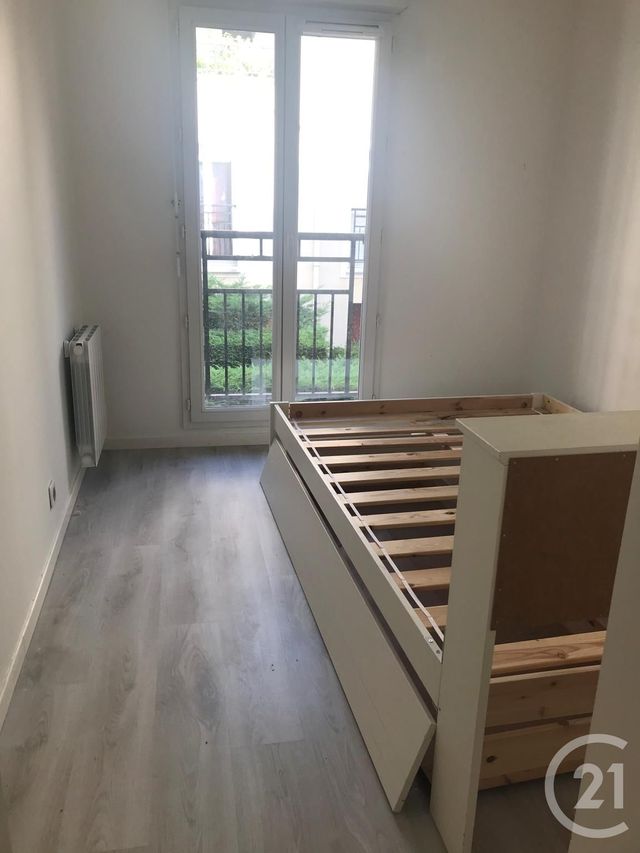 Afficher la photo en grand Appartement F3 à vendre - 3 pièces - 57.0 m2 - VILLENEUVE LA GARENNE - 92 - ILE-DE-FRANCE - Century 21 Halesia Immobilier