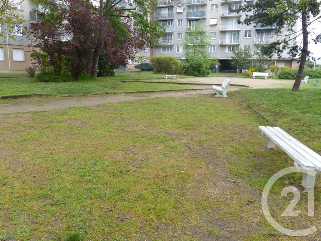 Afficher la photo en grand Appartement F3 à louer - 3 pièces - 61.72 m2 - ASNIERES SUR SEINE - 92 - ILE-DE-FRANCE - Century 21 Halesia Immobilier