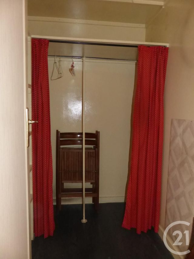 Afficher la photo en grand Appartement F3 à louer - 3 pièces - 61.72 m2 - ASNIERES SUR SEINE - 92 - ILE-DE-FRANCE - Century 21 Halesia Immobilier