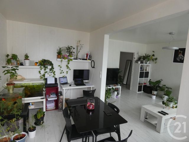 Appartement F4 à vendre - 3 pièces - 69.1 m2 - VILLENEUVE LA GARENNE - 92 - ILE-DE-FRANCE - Century 21 Halesia Immobilier