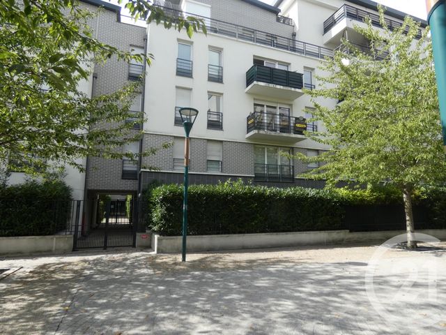 Appartement F3 à vendre - 3 pièces - 59.0 m2 - GENNEVILLIERS - 92 - ILE-DE-FRANCE - Century 21 Halesia Immobilier