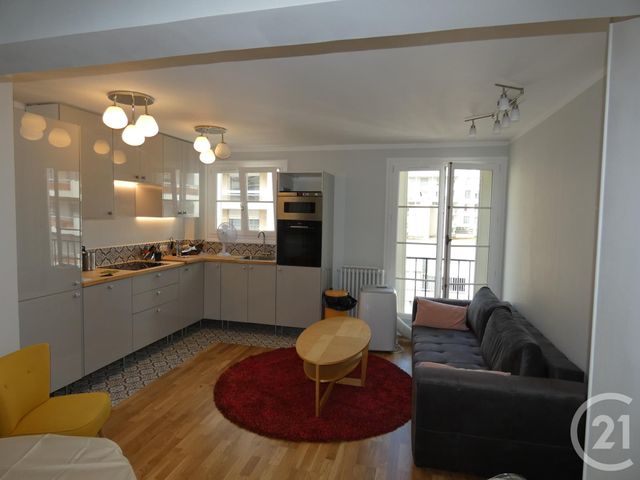 Appartement F2 à louer - 2 pièces - 45.25 m2 - COURBEVOIE - 92 - ILE-DE-FRANCE - Century 21 Halesia Immobilier