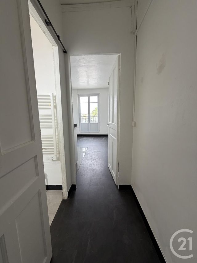 Appartement F1 à louer - 1 pièce - 25.88 m2 - GENNEVILLIERS - 92 - ILE-DE-FRANCE - Century 21 Halesia Immobilier