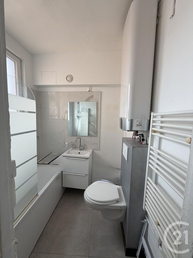Appartement F1 à louer - 1 pièce - 25.88 m2 - GENNEVILLIERS - 92 - ILE-DE-FRANCE - Century 21 Halesia Immobilier