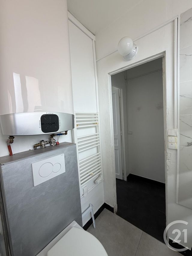 Appartement F1 à louer - 1 pièce - 25.88 m2 - GENNEVILLIERS - 92 - ILE-DE-FRANCE - Century 21 Halesia Immobilier