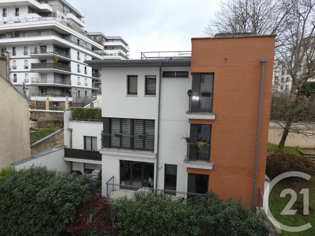 Appartement Studio à louer - 1 pièce - 30.42 m2 - COURBEVOIE - 92 - ILE-DE-FRANCE - Century 21 Halesia Immobilier