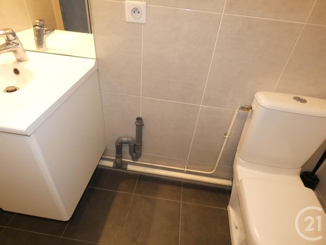 Appartement Studio à louer - 1 pièce - 30.42 m2 - COURBEVOIE - 92 - ILE-DE-FRANCE - Century 21 Halesia Immobilier