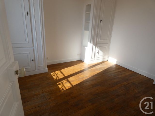 Afficher la photo en grand Appartement F3 à louer - 3 pièces - 46.0 m2 - ASNIERES SUR SEINE - 92 - ILE-DE-FRANCE - Century 21 Halesia Immobilier