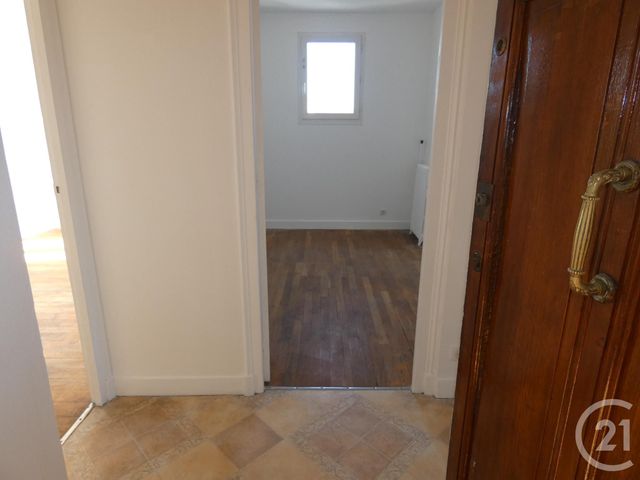 Afficher la photo en grand Appartement F3 à louer - 3 pièces - 46.0 m2 - ASNIERES SUR SEINE - 92 - ILE-DE-FRANCE - Century 21 Halesia Immobilier