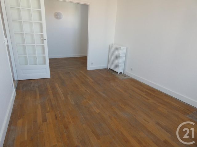 Afficher la photo en grand Appartement F3 à louer - 3 pièces - 46.0 m2 - ASNIERES SUR SEINE - 92 - ILE-DE-FRANCE - Century 21 Halesia Immobilier