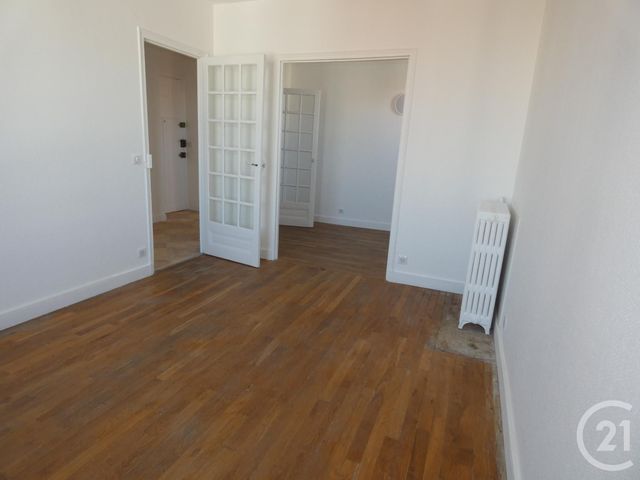 Afficher la photo en grand Appartement F3 à louer - 3 pièces - 46.0 m2 - ASNIERES SUR SEINE - 92 - ILE-DE-FRANCE - Century 21 Halesia Immobilier