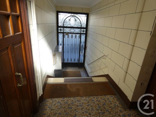 Afficher la photo en grand Appartement F3 à louer - 3 pièces - 46.0 m2 - ASNIERES SUR SEINE - 92 - ILE-DE-FRANCE - Century 21 Halesia Immobilier