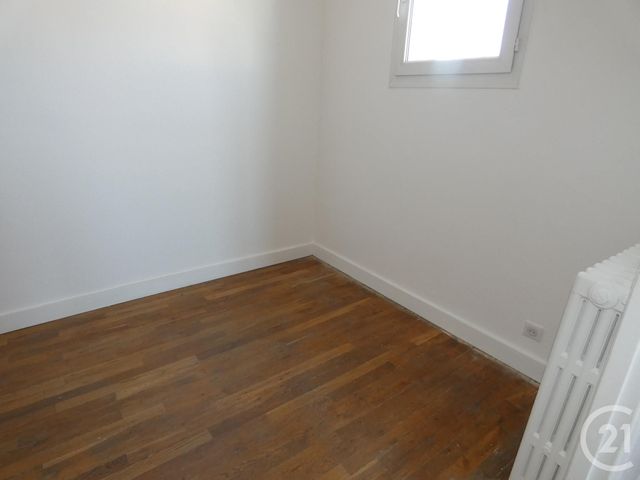 Afficher la photo en grand Appartement F3 à louer - 3 pièces - 46.0 m2 - ASNIERES SUR SEINE - 92 - ILE-DE-FRANCE - Century 21 Halesia Immobilier