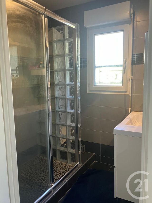 Appartement F3 à vendre - 3 pièces - 63.48 m2 - VILLENEUVE LA GARENNE - 92 - ILE-DE-FRANCE - Century 21 Halesia Immobilier