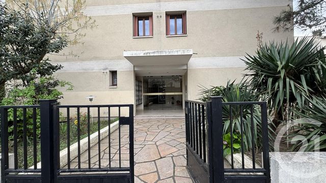 Appartement F2 à vendre - 2 pièces - 38.77 m2 - GENNEVILLIERS - 92 - ILE-DE-FRANCE - Century 21 Halesia Immobilier
