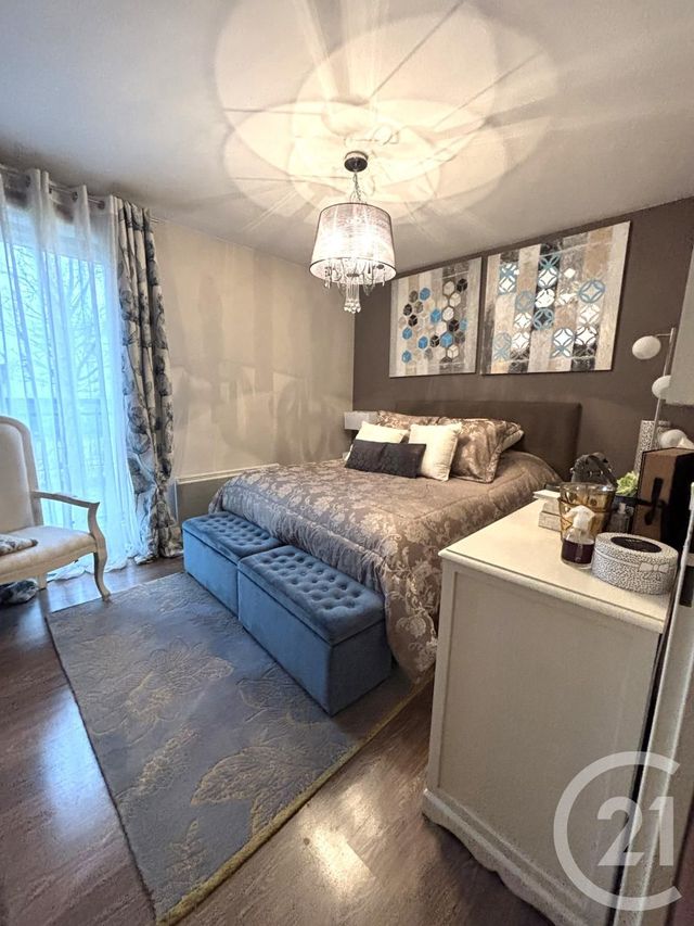 Appartement F2 à vendre - 2 pièces - 46.0 m2 - GENNEVILLIERS - 92 - ILE-DE-FRANCE - Century 21 Halesia Immobilier