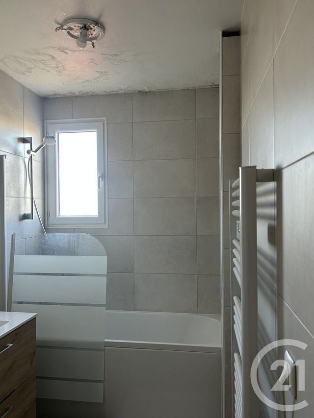 Appartement F3 à vendre - 3 pièces - 72.0 m2 - ASNIERES SUR SEINE - 92 - ILE-DE-FRANCE - Century 21 Halesia Immobilier