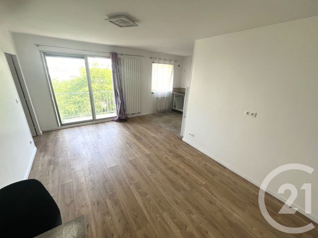 Appartement F2 à vendre - 2 pièces - 46.05 m2 - GENNEVILLIERS - 92 - ILE-DE-FRANCE - Century 21 Halesia Immobilier