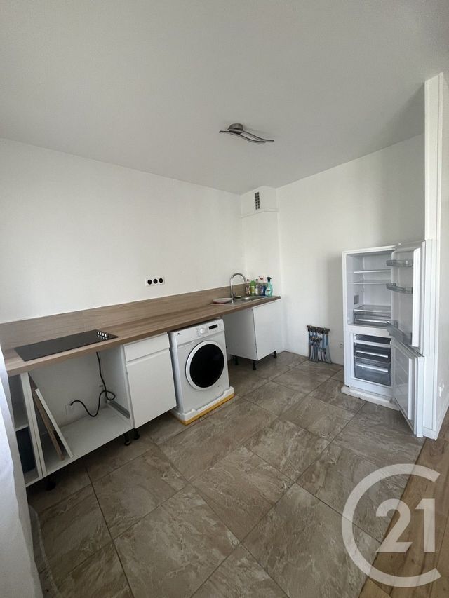 Appartement F2 à vendre - 2 pièces - 46.05 m2 - GENNEVILLIERS - 92 - ILE-DE-FRANCE - Century 21 Halesia Immobilier