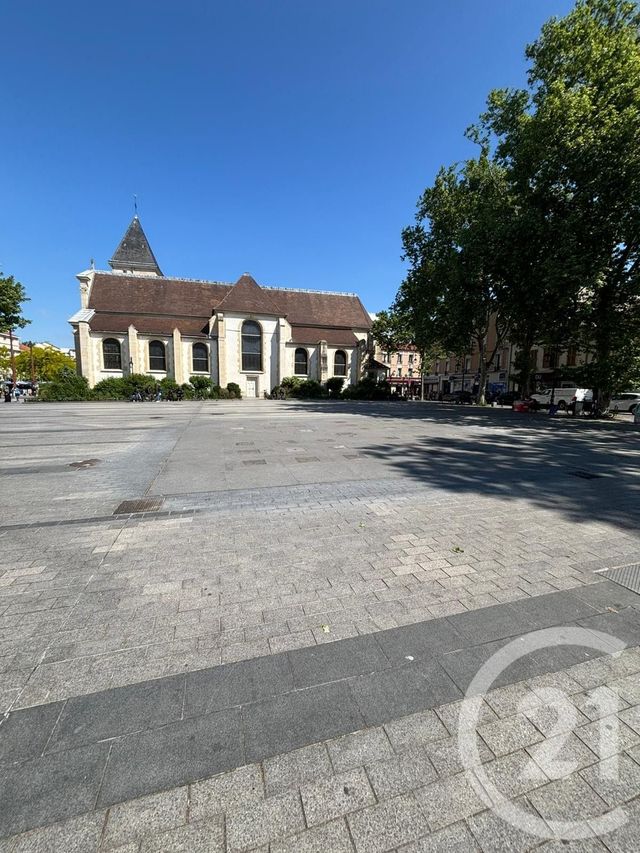 Appartement F3 à vendre - 3 pièces - 63.81 m2 - GENNEVILLIERS - 92 - ILE-DE-FRANCE - Century 21 Halesia Immobilier